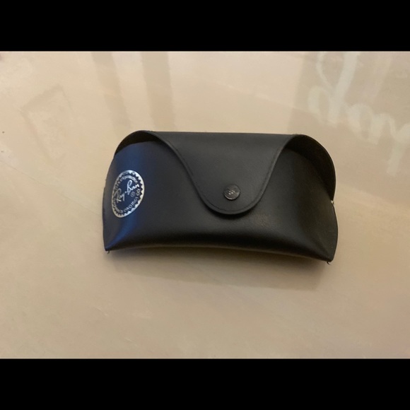 Ray Ban Aviators - Picture 4 of 6